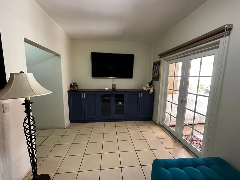 Venta De Casa En Residencial Las Uvas - Tegucigalpa 080100136