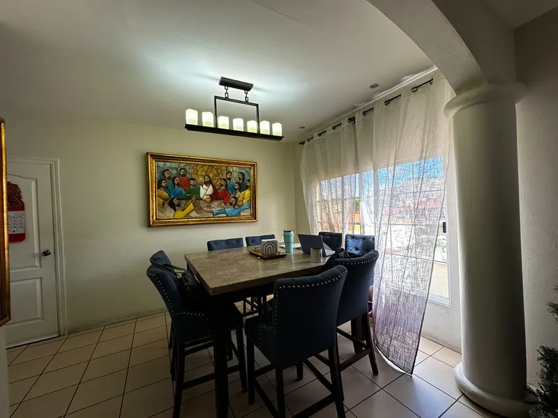 Venta De Casa En Residencial Las Uvas - Tegucigalpa 080100136