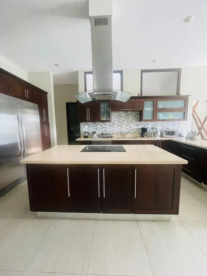 Venta Casa En Res. El Hatillo