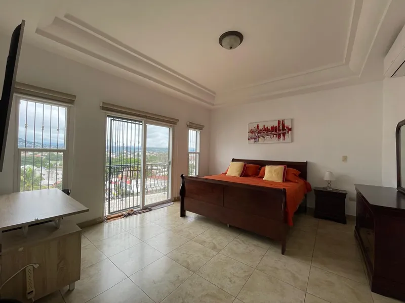 Venta Apartamento En Col. Lomas del Mayab