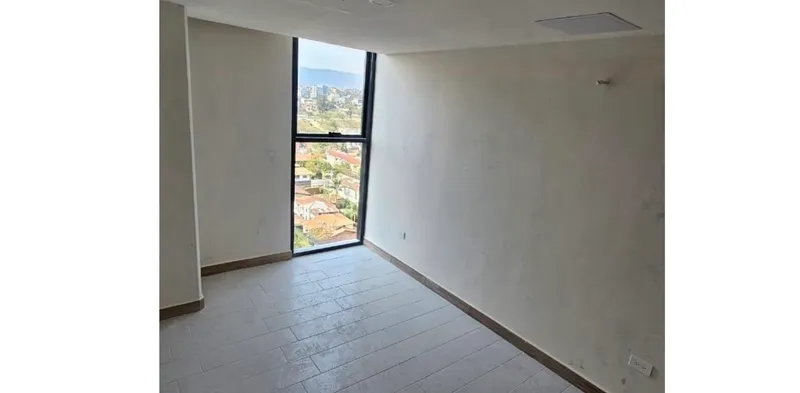 Venta Apartamento En Torre Cipreses Res. San Ignacio