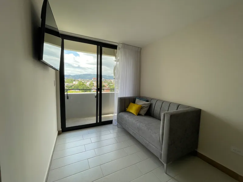 Venta Apartamento En Torre Cipreses Res. San Ignacio