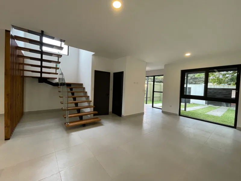 Venta De Casa En Residencial El Hatillo - Tegucigalpa 080100276