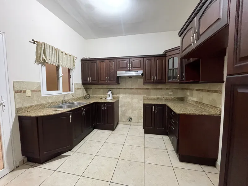 Venta De Casa En Residencial Palma Real - Tegucigalpa 080100580