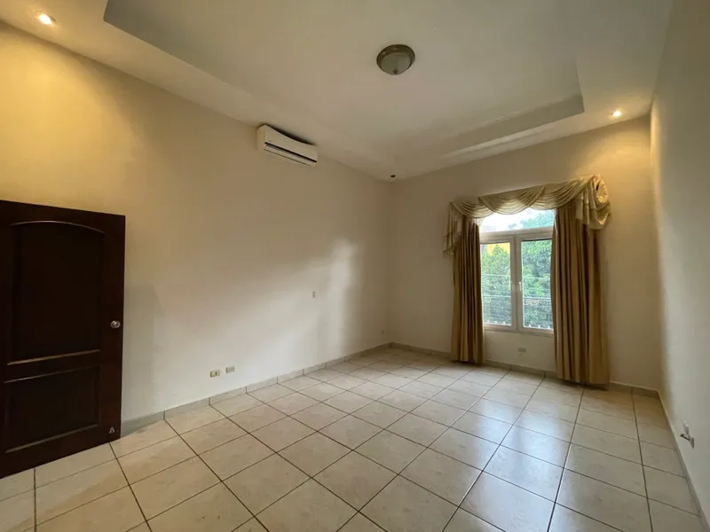 Venta De Casa En Residencial Palma Real - Tegucigalpa 080100580