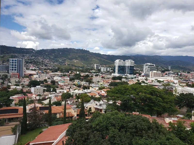 Venta De Apartamento En Torre Horizonte Guijarro - Tegucigalpa 080100571