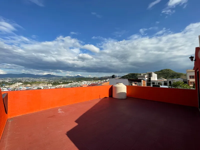 Venta De Casa En Residencial Las Uvas - Tegucigalpa 080100591