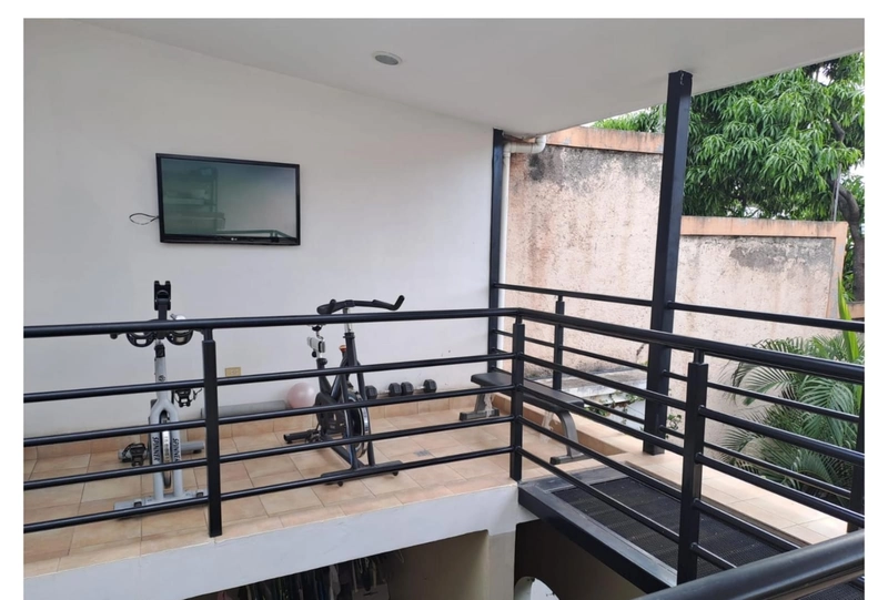 Venta De Casa En Residencial Lomas del Guijarro Sur - Tegucigalpa 080100677