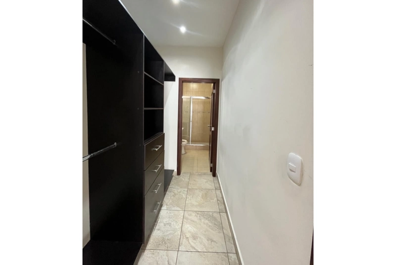 Venta De Casa En Residencial Lomas del Guijarro Sur - Tegucigalpa 080100809