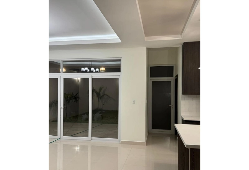 Venta De Casa En Residencial El Sauce Los Cipreses - Tegucigalpa 080100812