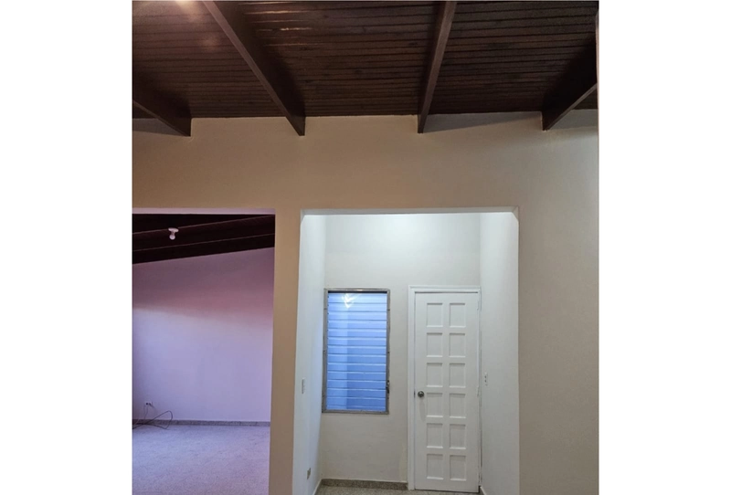 Alquiler De Casa En Altos de Loarque - Tegucigalpa 080100820