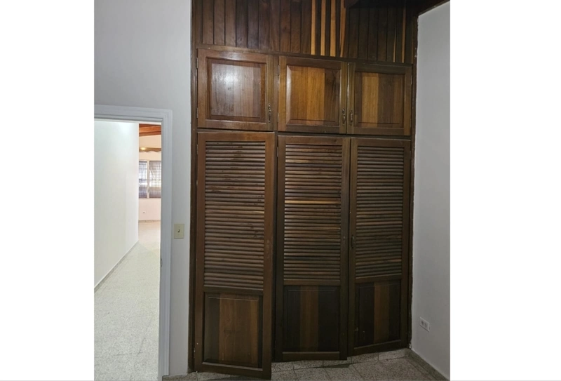 Alquiler De Casa En Altos de Loarque - Tegucigalpa 080100820