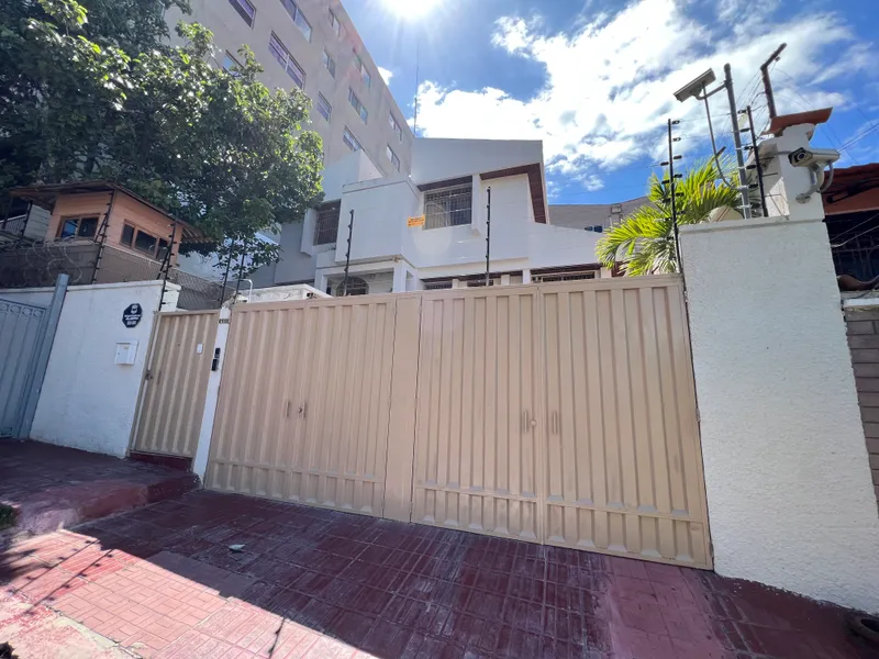 Venta De Casa En Colonia El Triangulo Lomas del Guijarro  - Tegucigalpa 080100051