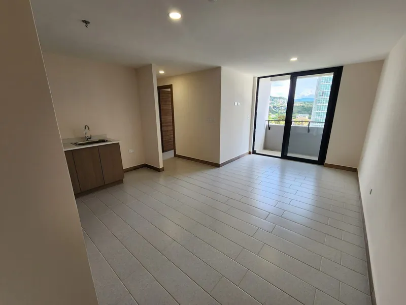 Alquiler Apartamento En Torre Cipreses Res. San Ignacio