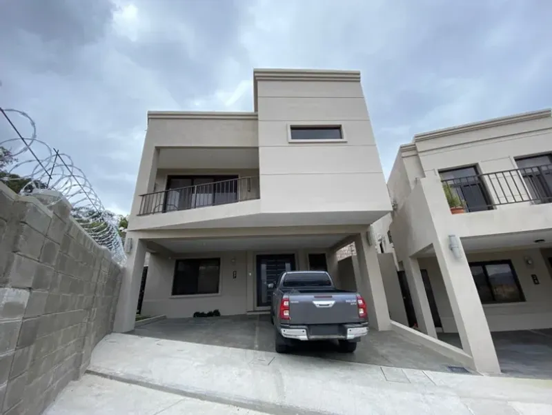 Alquiler De Casa En Residencial El Sauce Villa Los Nopales - Tegucigalpa 080100528