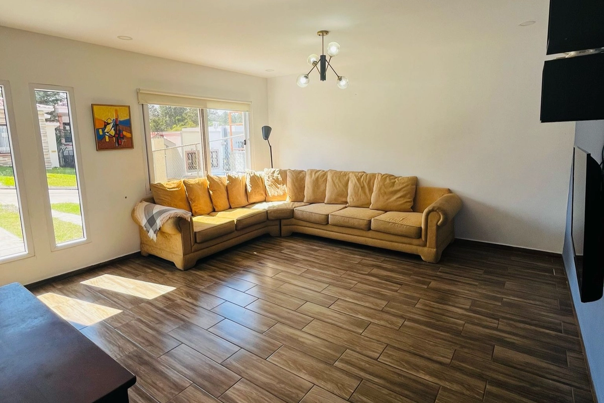 Venta De Casa En Residencial Versailles - Valle De Ángeles 082601330