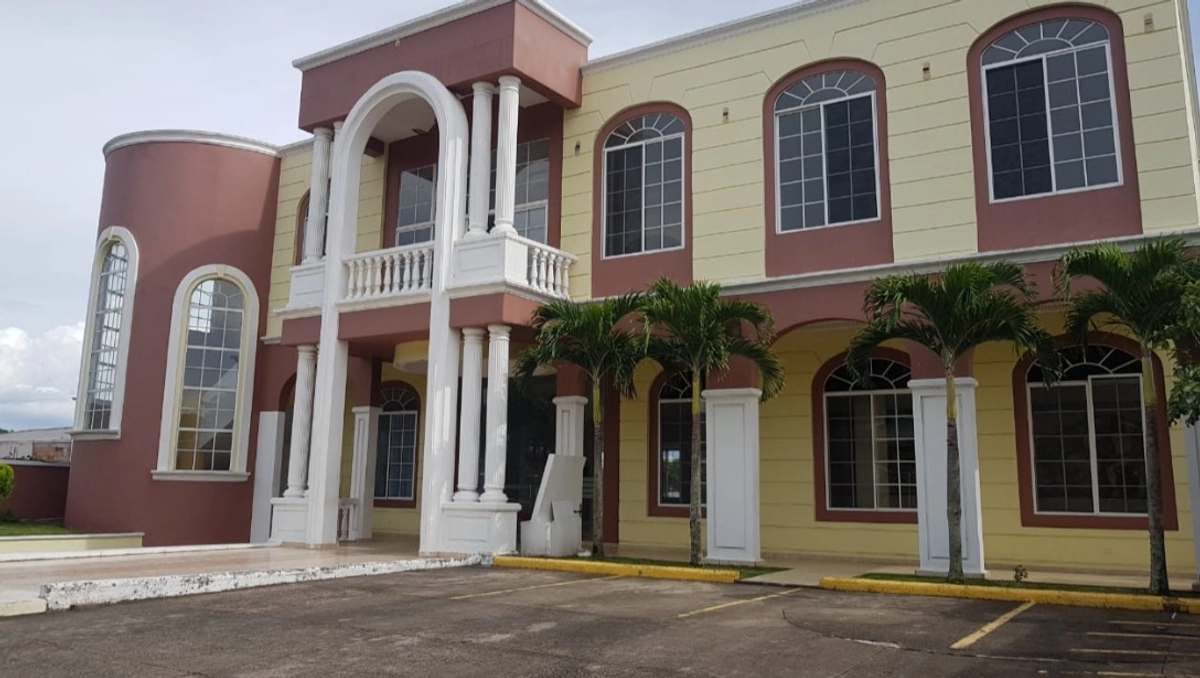 Venta De Edificio En Barrio Arriba - Siguatepeque 031801362
