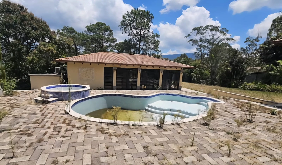 Venta De Casa En Aldea Cerro Grande - Valle De Ángeles 082601447