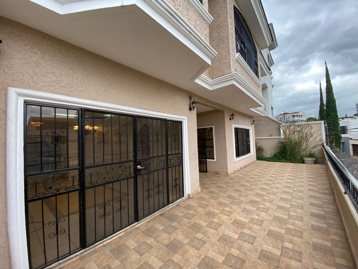 Venta De Casa En Colonia Lomas del Mayab - Tegucigalpa 080101462