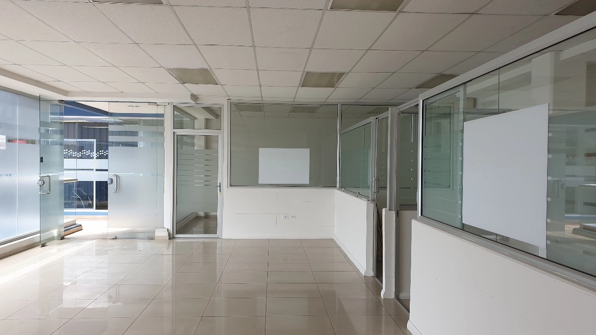 Alquiler De Oficina En Residencial Lomas del Guijarro Sur - Tegucigalpa 080101476